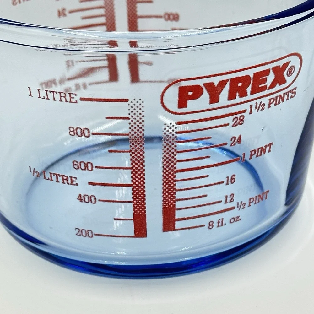 Vintage Blue PYREX Glass Measuring Cup 1 Litre 1.5 Pint Tinted Kitchenware 1970s